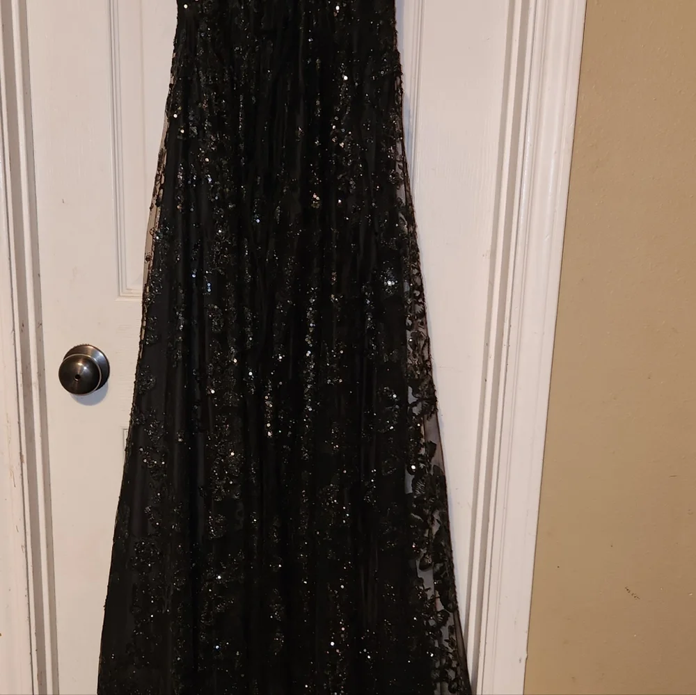 Formal/Prom - Picture 2 of 11